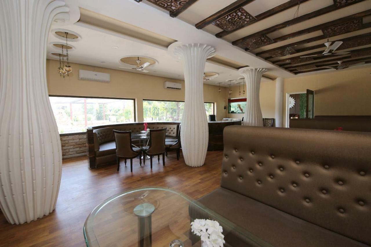 Oyo 38414 Rain Basera Resort Jabalpur Exterior foto