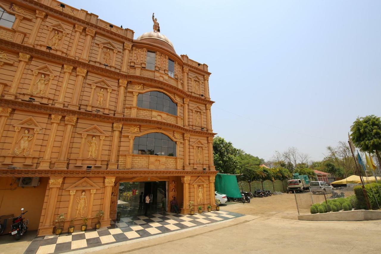Oyo 38414 Rain Basera Resort Jabalpur Exterior foto